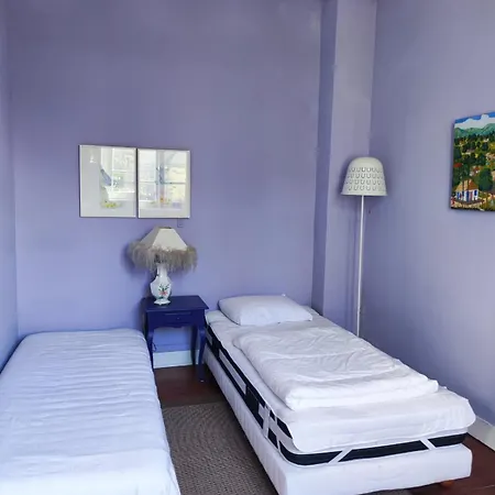 Belle Plein Centre A 150 M De La *